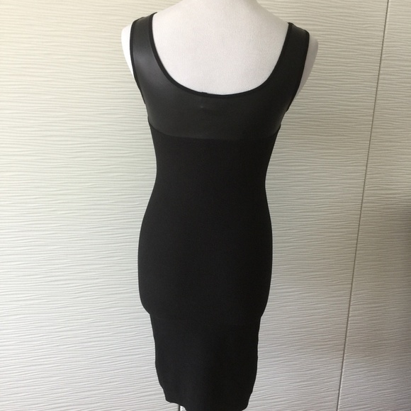 Bebe Keyhole Cutout Body con Dress - Picture 3 of 8